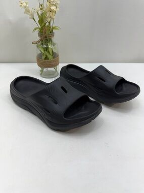 Hoka slides